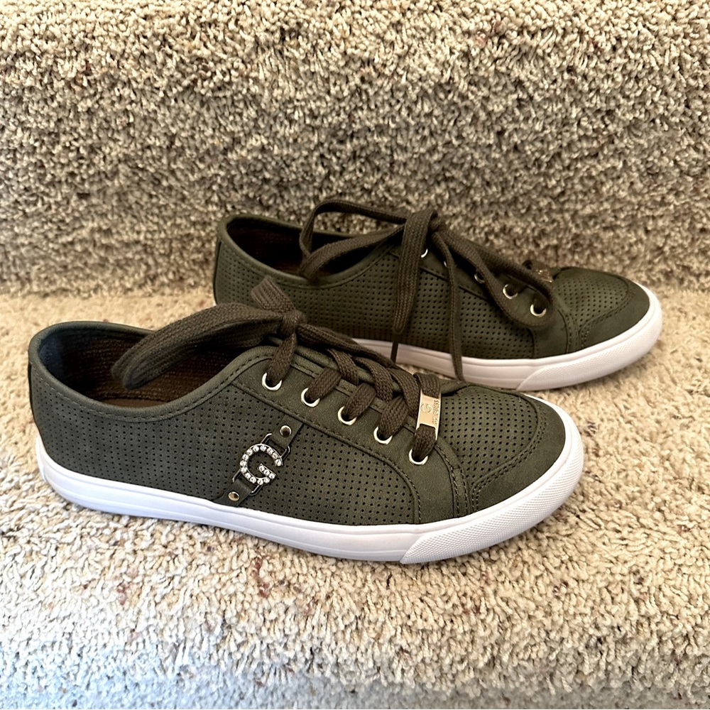 G By Guess Baylee Lace Up Low Top Logo Sneaker Shoe